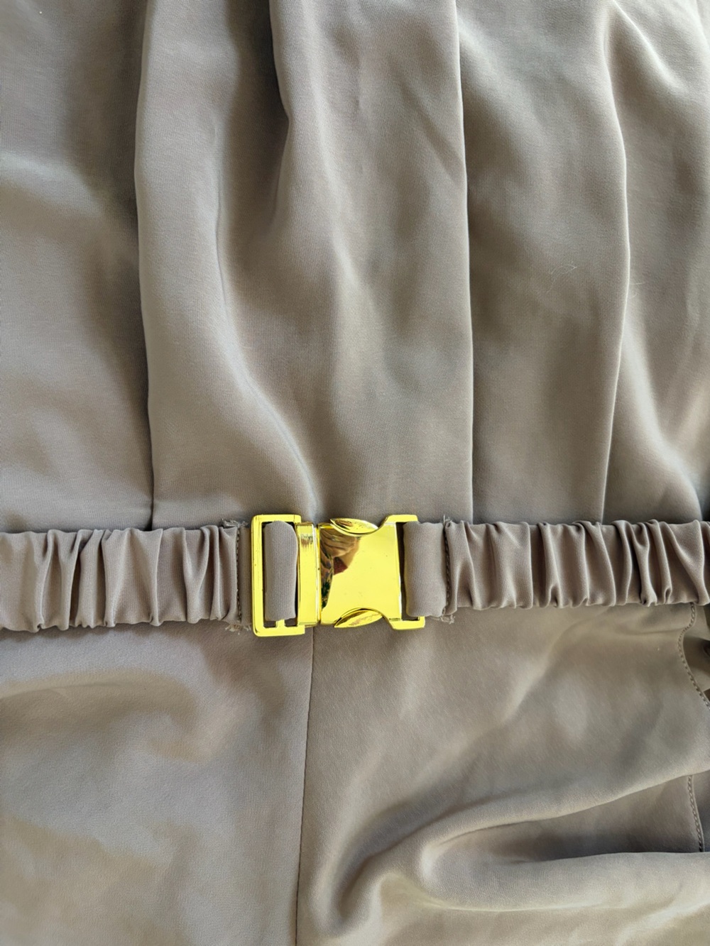 H and M Belted Deep V Ruffle Dress Size 10 - Picture 8 of 12
